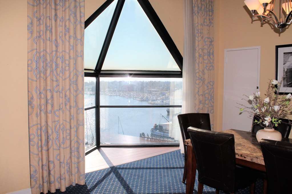 The Landing At Hampton Marina, Tapestry Collection By Hilton Hotel Room photo
